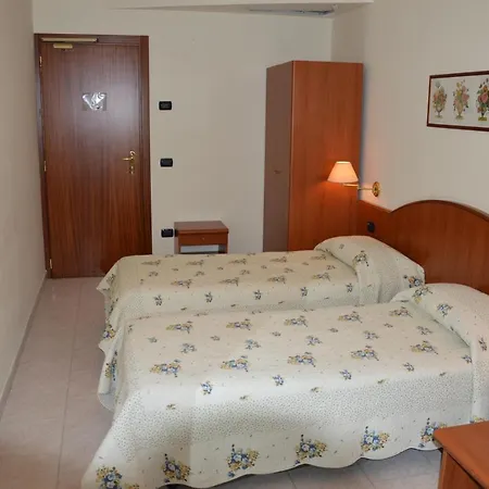 2 Maggio Hotel San Giovanni Rotondo