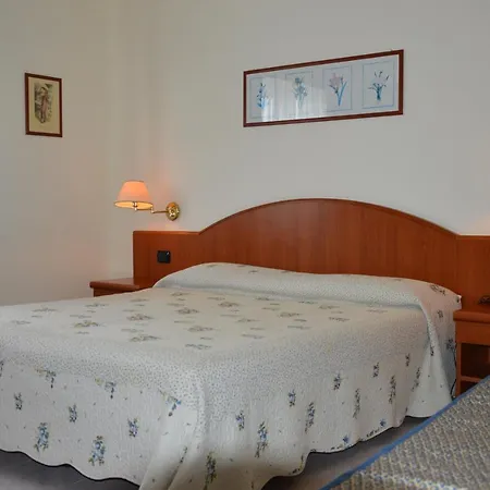 2 Maggio 3* San Giovanni Rotondo